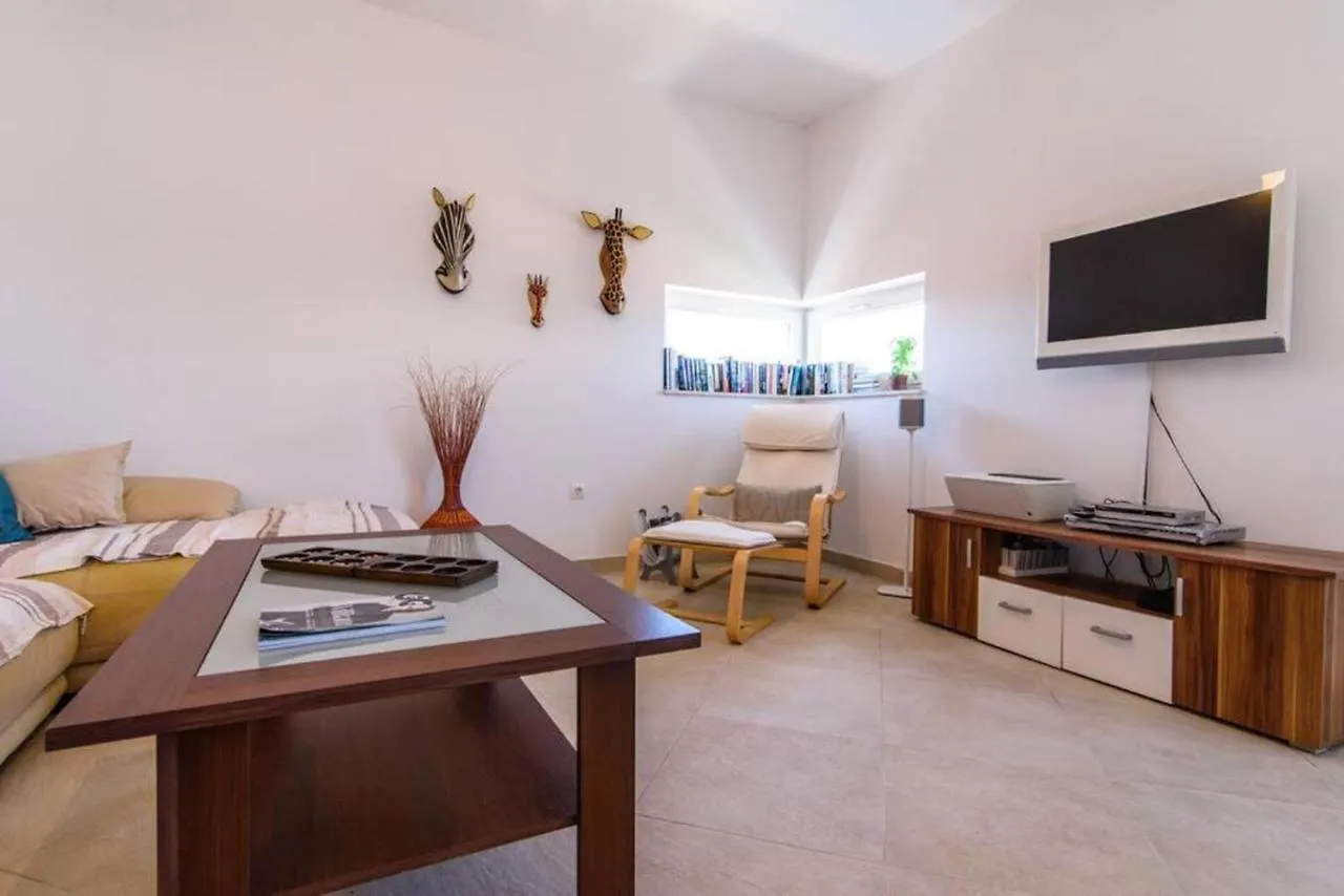 Apartment Lucha Τρογκίρ 0*,  Κροατία